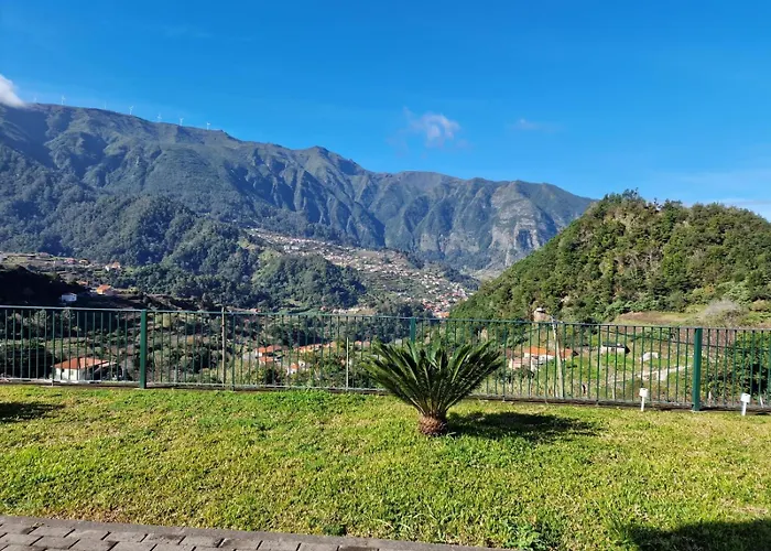 Zef's Semesterbostad